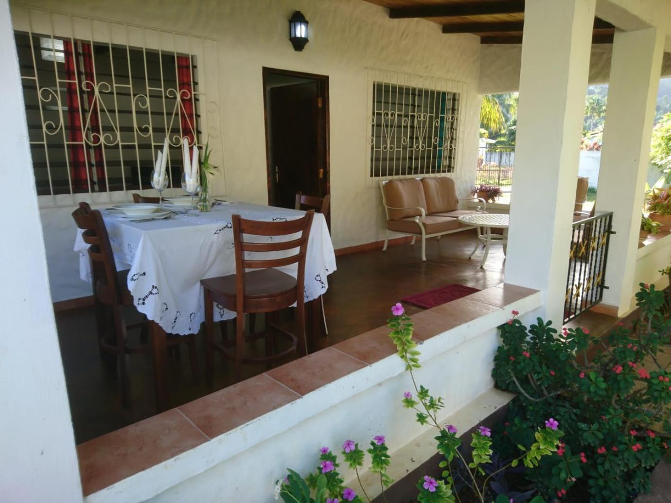 Hcs Turtle Bay Rustic Appartement *