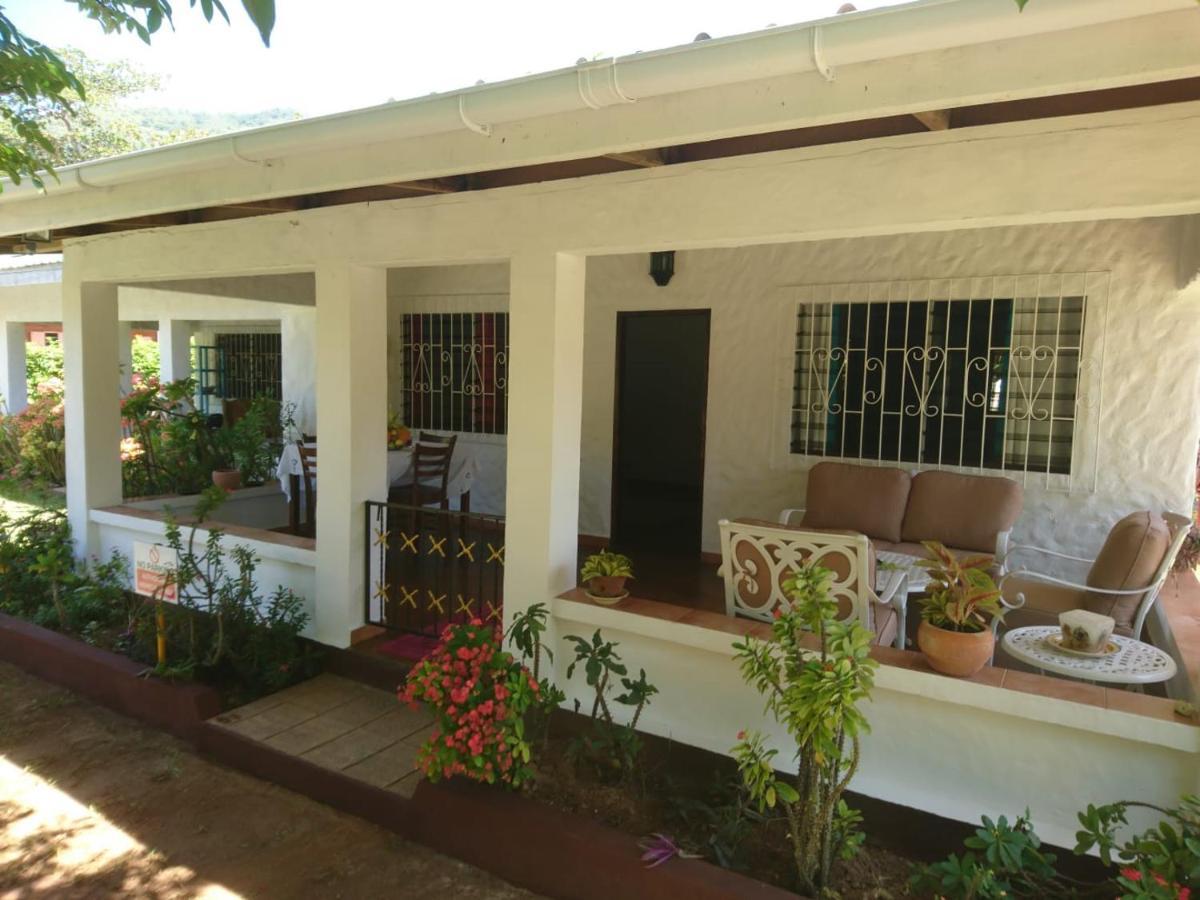 Apartment Hcs Turtle Bay Rustic Au Cap